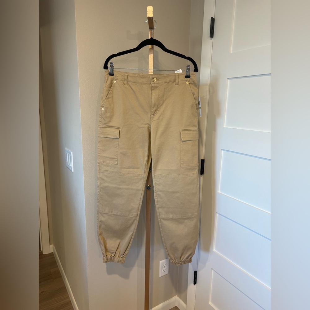Michael Kors Organic Cotton Cargo Pants. Size 8. NWT. MSRP $175